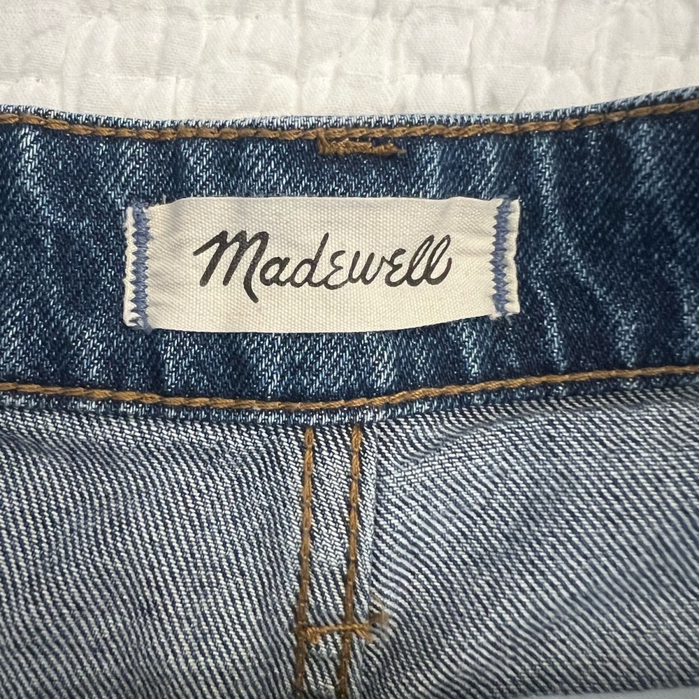 Madewell’s Womens Curvy Vintage Perfect Denim Shorts - Picture 6 of 7